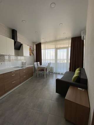 Апартаменты Soul City Apart Hotel Днепр Роскошный четырехместный номер-6