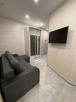 Апартаменты Soul City Apart Hotel Днепр Улучшенный четырехместный номер-9